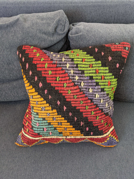 Load image into Gallery viewer, Recycled Rug Zig Zag Cushion Case - Hittite Home

